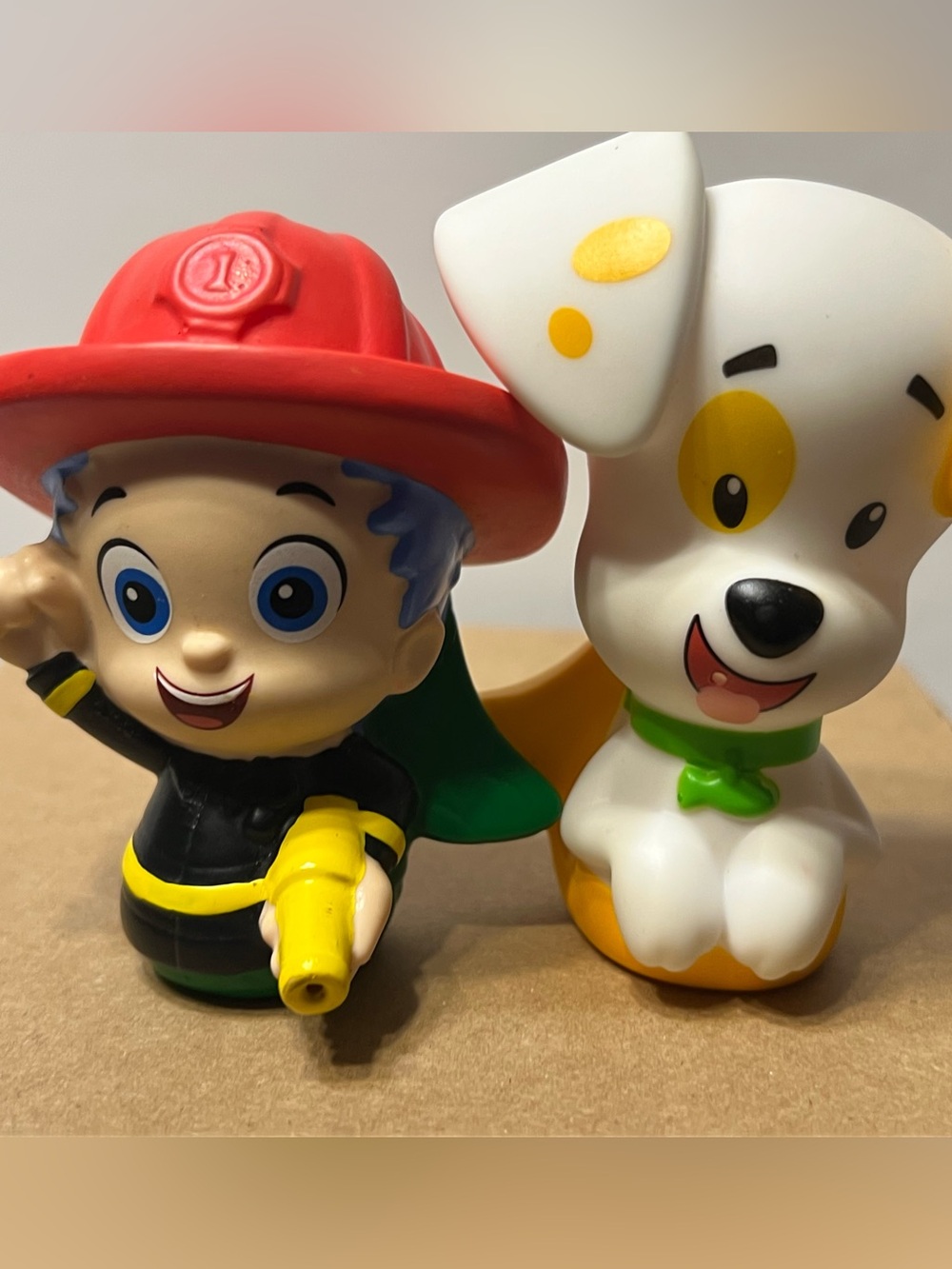 Nickelodeon Red Hat Firefighter & White Puppy Toy Bubble Guppies